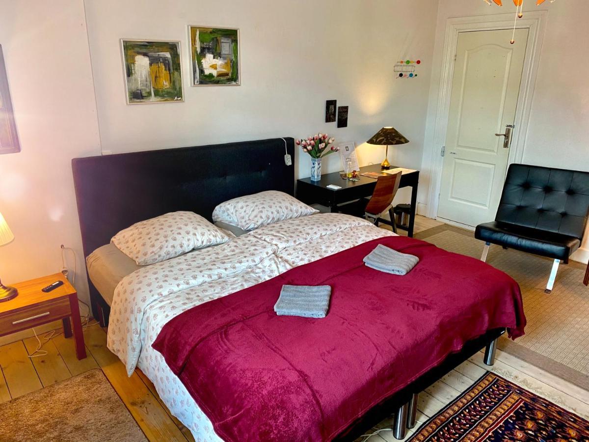 Four Individual Beautiful Spacious Rooms In Stylish Apartment Koppenhága Kültér fotó