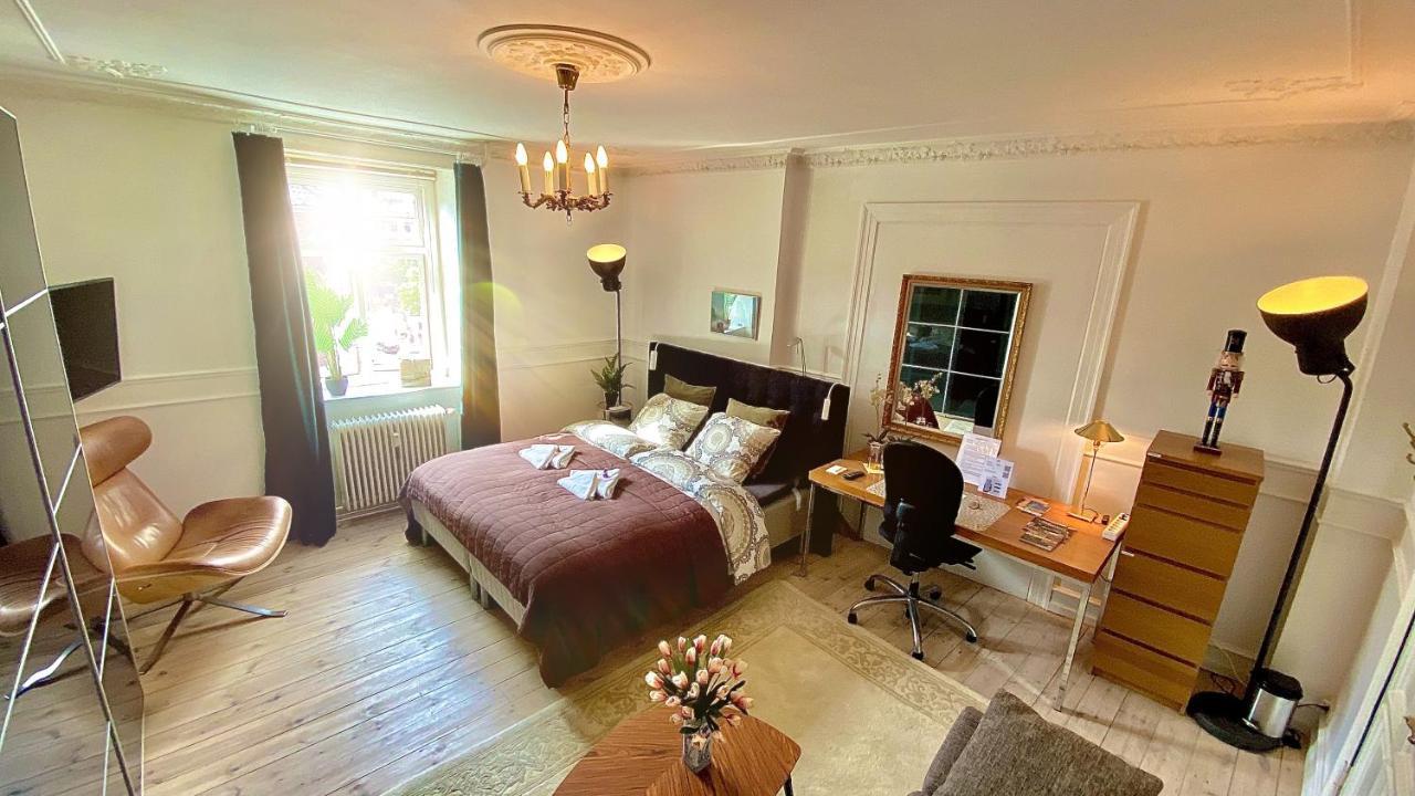 Four Individual Beautiful Spacious Rooms In Stylish Apartment Koppenhága Kültér fotó