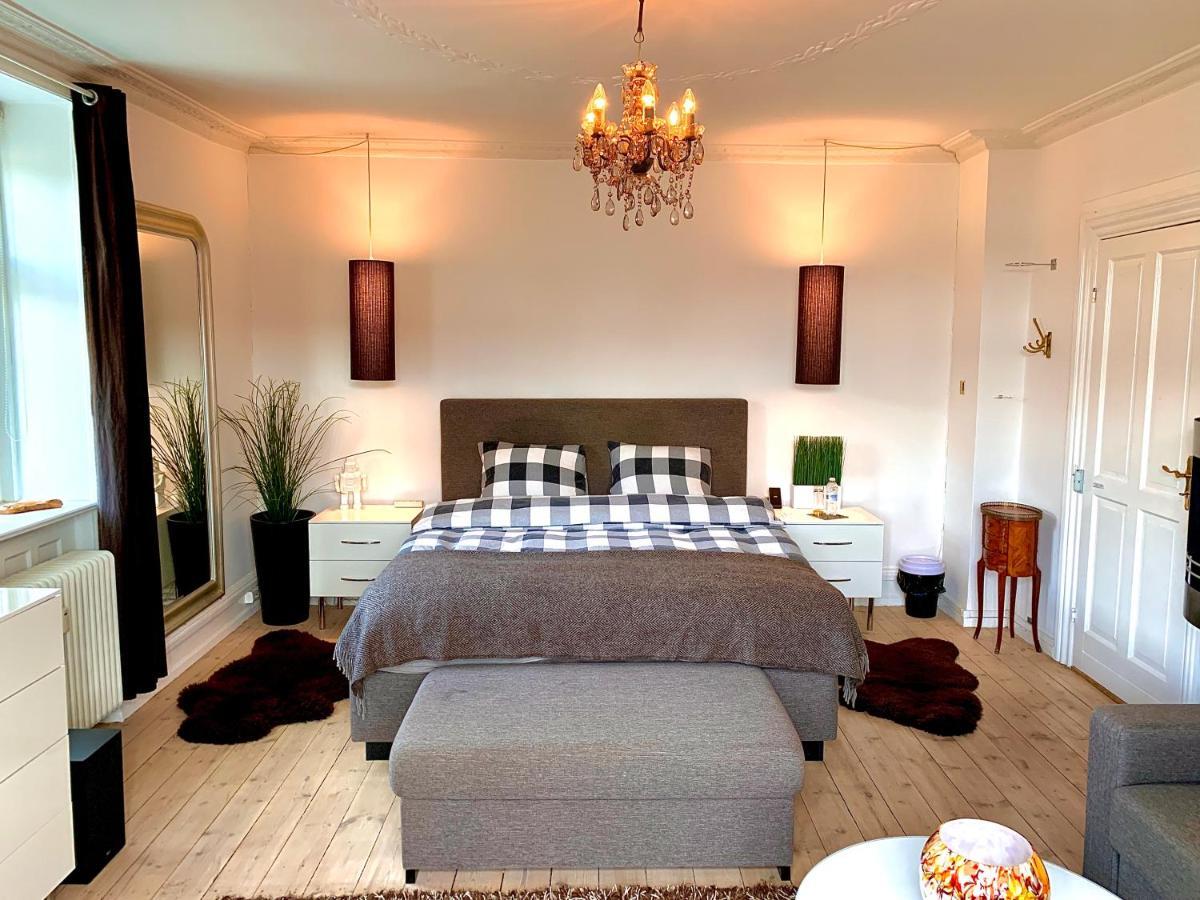 Four Individual Beautiful Spacious Rooms In Stylish Apartment Koppenhága Kültér fotó