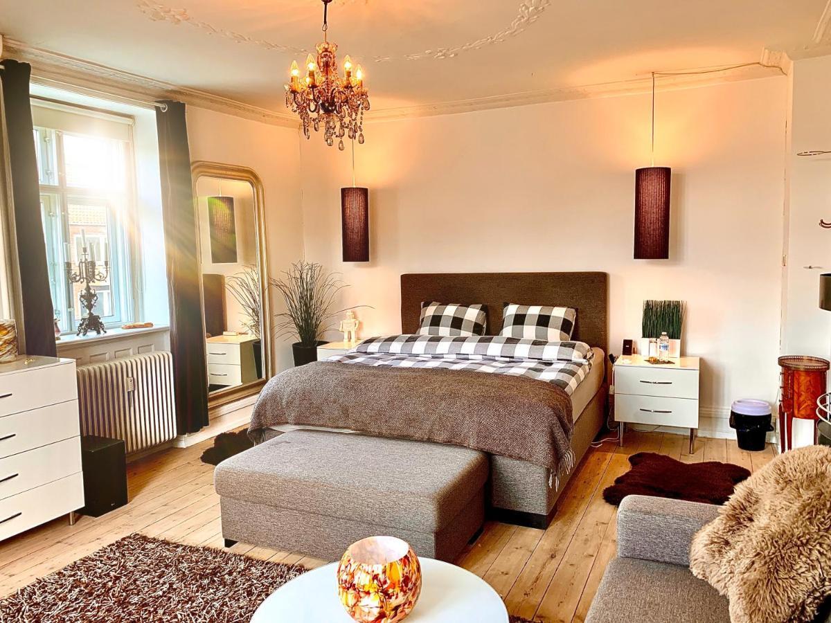 Four Individual Beautiful Spacious Rooms In Stylish Apartment Koppenhága Kültér fotó